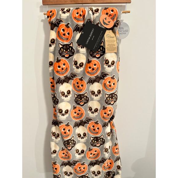 Cynthia Rowley Throw Blanket Fleece Vintage Retro Halloween Skulls Cats Bats NWT - Picture 1 of 5